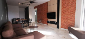 Seaview StraitsView Villas - Pool close for modernazation work